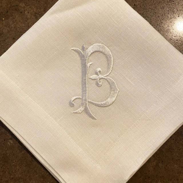 고급 정사각형 식탁용 냅킨, 맞춤형 로고, 실크 새틴  - Monogrammed Handkerchief 리뷰 및 가격